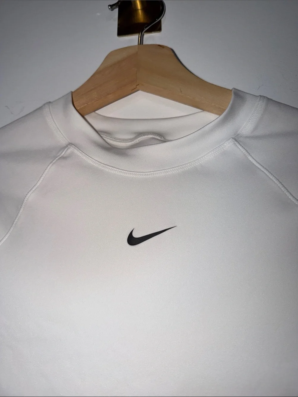 Nike  Nike Pro Women’s white  Long-Sleeve Dri-FIT Training Top size small